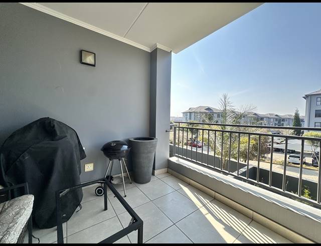 3 BEDROOM APARTMENT TO LET IN MODDERFONTEIN